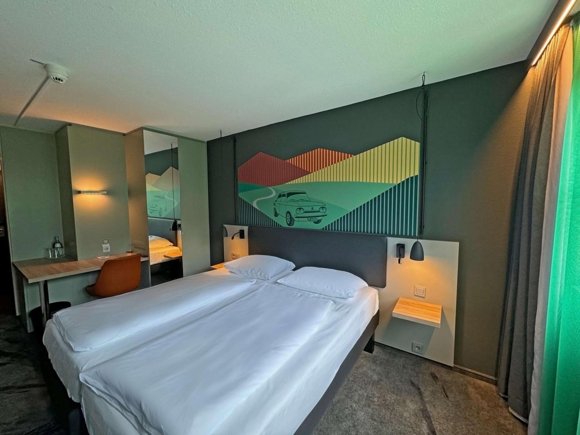 Отель Ibis Styles Неккарзульм Экстерьер фото